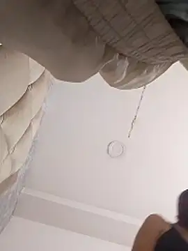 CleoFoxx  online show from April 2026 12:32:01 PM