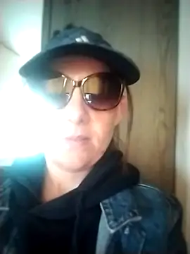 Snapshot of Sexycaylaxxxx chatting on April 2026 03:10:02 PM Sexycaylaxxxx online show from April 2026 03:10:02 PM