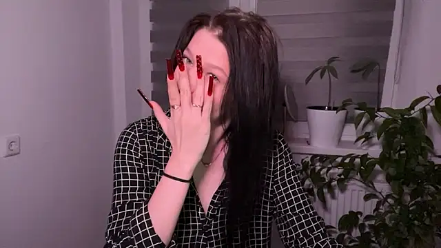 Sarahsolara online show from March 2026 04:47:01 PM