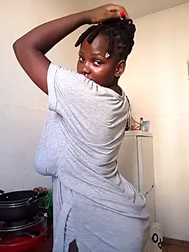 Snapshot of MIlk_Spray_ chatting on March 2026 06:06:01 AM MIlk Spray online show from March 2026 06:06:01 AM