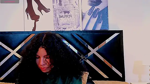 Zoe-yanin online show from April 2026 06:52:01 PM