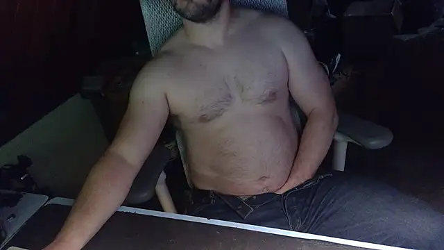 Snapshot of under_the_desk40 chatting on April 2026 09:52:02 AM under the desk40 online show from April 2026 09:52:02 AM