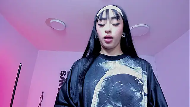 Snapshot of Maddie_Rosee chatting on February 2026 02:20:02 AM Maddie Rosee online show from February 2026 02:20:02 AM