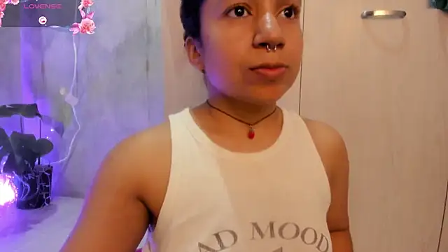 Snapshot of chiarafustox chatting on April 2026 11:48:01 PM chiarafustox online show from April 2026 11:48:01 PM