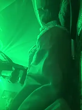 Snapshot of ThridLegTj chatting on April 2026 12:29:02 PM ThridLegTj online show from April 2026 12:29:02 PM