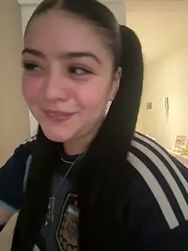 Snapshot of lolaaculaa chatting on February 2026 09:15:02 PM lolaaculaa online show from February 2026 09:15:02 PM