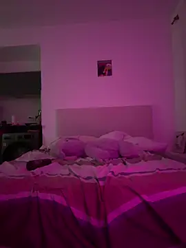 Snapshot of lolaaculaa chatting on April 2026 07:28:01 AM lolaaculaa online show from April 2026 07:28:01 AM