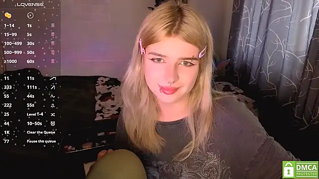 MoonlightGrace online show from April 2026 02:23:01 PM