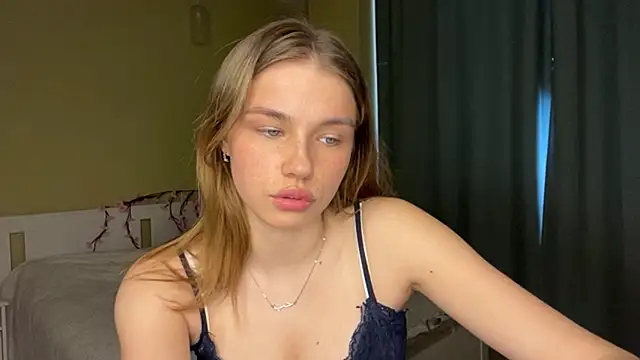 Snapshot of EarthaStinett chatting on March 2026 10:26:01 AM EarthaStinett online show from March 2026 10:26:01 AM