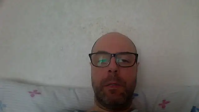 Snapshot of AlexRue chatting on March 2026 11:26:02 AM AlexRue online show from March 2026 11:26:02 AM