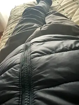 kipsy0 online show from February 2026 03:01:01 PM