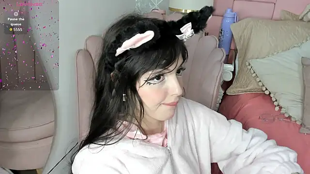 Snapshot of dolly_kitter chatting on February 2026 11:53:02 AM dolly kitter online show from February 2026 11:53:02 AM