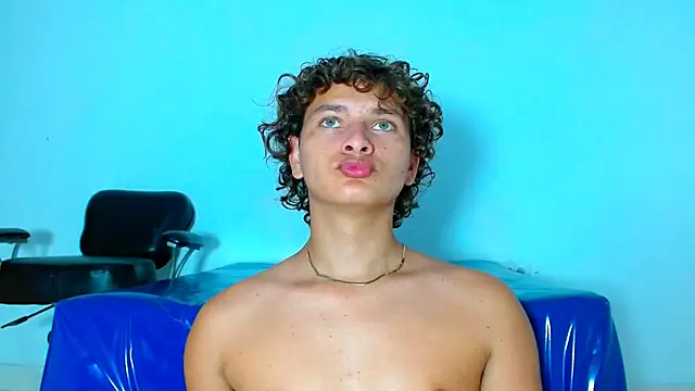 arielnoir6958 online show from March 2026 09:03:02 PM