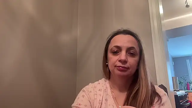 ShyFlameLive online show from February 2026 05:57:02 PM