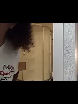 Snapshot of harleycakess chatting on March 2026 09:40:02 PM harleycakess online show from March 2026 09:40:02 PM