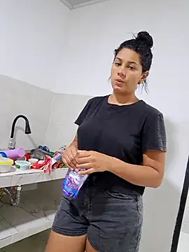 Snapshot of Cris18sexy chatting on April 2026 04:52:01 PM Cris18sexy online show from April 2026 04:52:01 PM