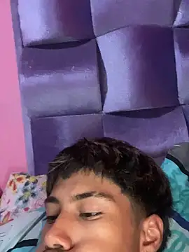 Snapshot of Adan21_cm chatting on March 2026 06:32:01 AM Adan21 cm online show from March 2026 06:32:01 AM