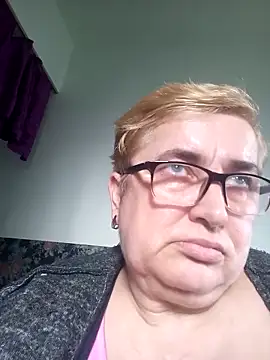 Snapshot of SusanStar874 chatting on April 2026 03:12:01 PM SusanStar874 online show from April 2026 03:12:01 PM