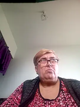 Snapshot of SusanStar874 chatting on April 2026 01:49:02 PM SusanStar874 online show from April 2026 01:49:02 PM