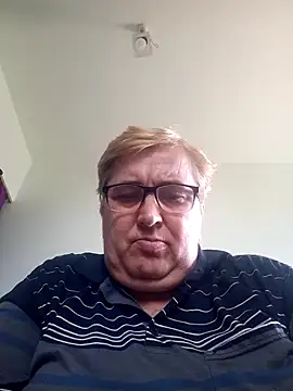 Snapshot of SusanStar874 chatting on April 2026 01:03:02 PM SusanStar874 online show from April 2026 01:03:02 PM