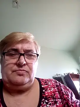 Snapshot of SusanStar874 chatting on April 2026 01:43:02 PM SusanStar874 online show from April 2026 01:43:02 PM