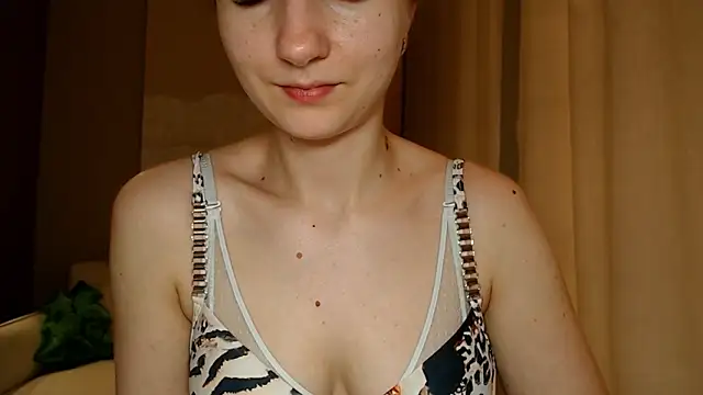 Snapshot of BluueSilk chatting on January 2025 12:13:02 PM BluueSilk online show from January 2025 12:13:02 PM