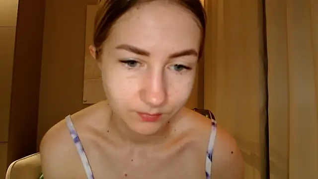 Snapshot of BluueSilk chatting on January 2025 06:04:01 AM BluueSilk online show from January 2025 06:04:01 AM