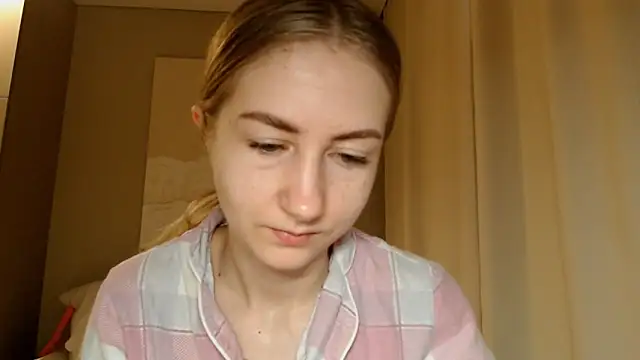 Snapshot of BluueSilk chatting on February 2025 06:02:02 AM BluueSilk online show from February 2025 06:02:02 AM