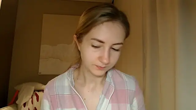 Snapshot of BluueSilk chatting on February 2025 06:25:02 AM BluueSilk online show from February 2025 06:25:02 AM