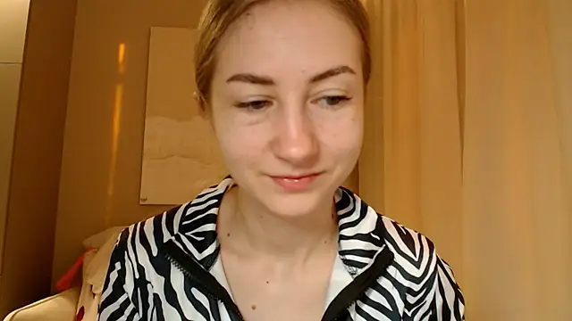 Snapshot of BluueSilk chatting on February 2025 06:08:02 AM BluueSilk online show from February 2025 06:08:02 AM