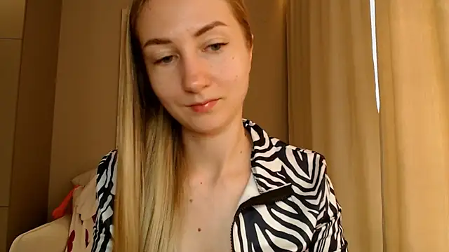 Snapshot of BluueSilk chatting on February 2025 12:16:01 PM BluueSilk online show from February 2025 12:16:01 PM