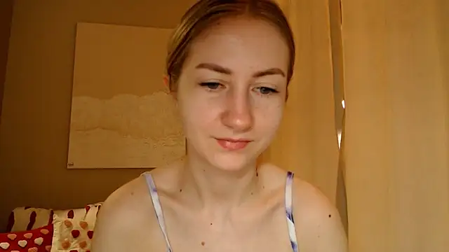 Snapshot of BluueSilk chatting on February 2025 06:06:01 AM BluueSilk online show from February 2025 06:06:01 AM