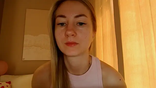 Snapshot of BluueSilk chatting on March 2025 07:42:02 AM BluueSilk online show from March 2025 07:42:02 AM