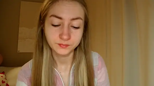 Snapshot of BluueSilk chatting on March 2025 07:09:01 AM BluueSilk online show from March 2025 07:09:01 AM