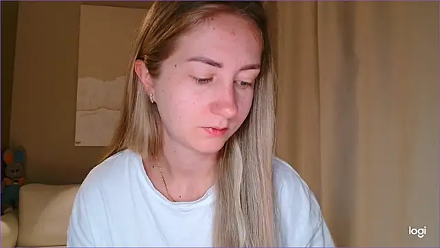 Snapshot of BluueSilk chatting on September 2025 05:07:02 AM BluueSilk online show from September 2025 05:07:02 AM