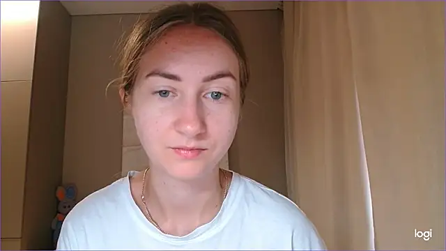 Snapshot of BluueSilk chatting on September 2025 05:40:02 AM BluueSilk online show from September 2025 05:40:02 AM