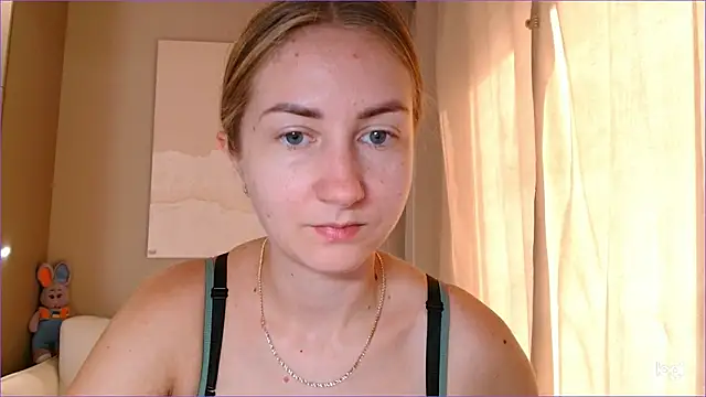 Snapshot of BluueSilk chatting on September 2025 07:20:01 AM BluueSilk online show from September 2025 07:20:01 AM