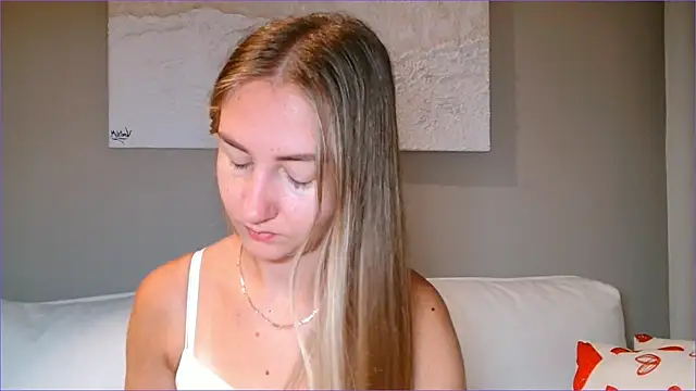 Snapshot of BluueSilk chatting on October 2025 05:54:02 AM BluueSilk online show from October 2025 05:54:02 AM