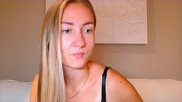 Snapshot of BluueSilk chatting on October 2025 05:52:01 AM BluueSilk online show from October 2025 05:52:01 AM