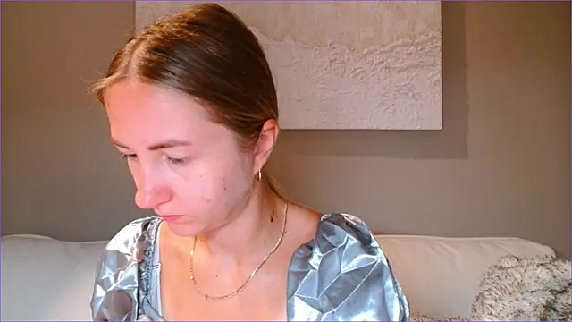 Snapshot of BluueSilk chatting on October 2025 05:40:01 AM BluueSilk online show from October 2025 05:40:01 AM