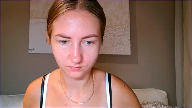 Snapshot of BluueSilk chatting on October 2025 06:10:01 AM BluueSilk online show from October 2025 06:10:01 AM