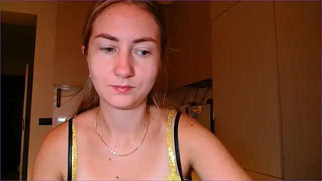 Snapshot of BluueSilk chatting on November 2025 05:40:01 AM BluueSilk online show from November 2025 05:40:01 AM