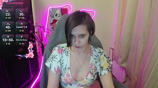 Snapshot of Scarlet_Sirenn chatting on February 2026 01:06:02 AM Scarlet Sirenn online show from February 2026 01:06:02 AM