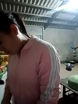 Snapshot of l_kiss chatting on March 2026 12:00:01 PM l kiss online show from March 2026 12:00:01 PM