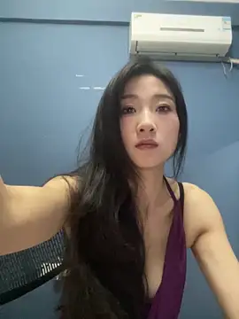 XiaoGui10 online show from May 2026 03:31:01 PM