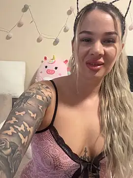 Snapshot of sexybatwomen33 chatting on March 2026 06:58:01 AM sexybatwomen33 online show from March 2026 06:58:01 AM