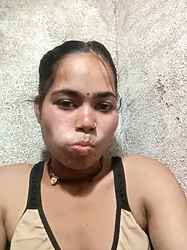 Sunali Bendre online show from March 2026 02:39:02 PM