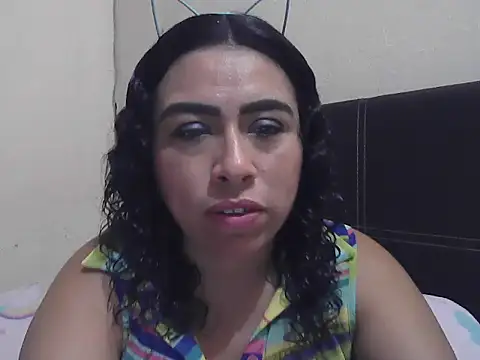 Snapshot of DalilahMx chatting on April 2026 06:43:02 PM DalilahMx online show from April 2026 06:43:02 PM