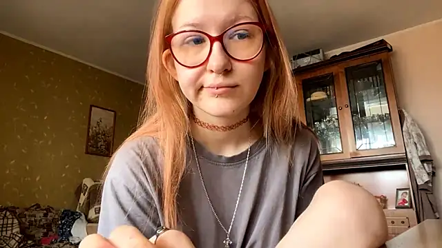 Snapshot of LaureenVielma chatting on March 2026 08:26:33 AM LaureenVielma online show from March 2026 08:26:33 AM