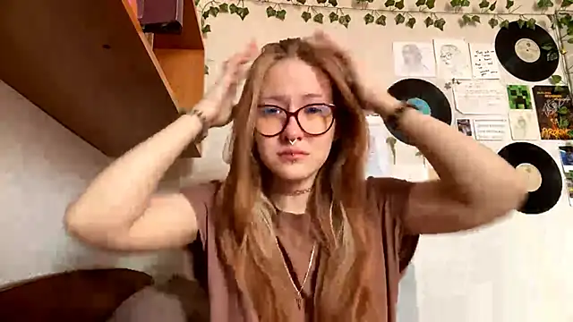 Snapshot of LaureenVielma chatting on March 2026 08:36:01 AM LaureenVielma online show from March 2026 08:36:01 AM